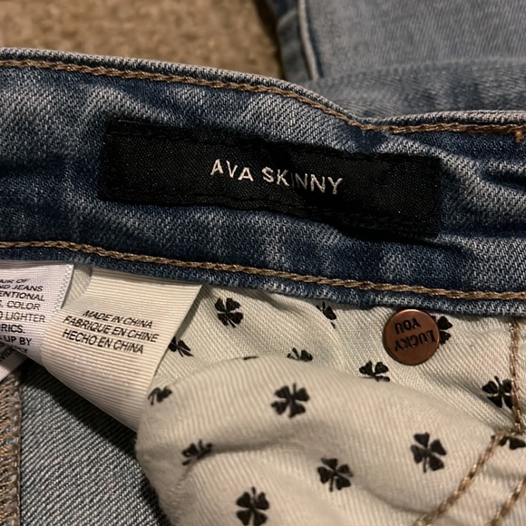 Lucky Brand Medium/Light Wash Jeans size 6 / 28 - Picture 3 of 3